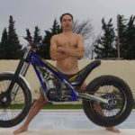 port_de_moto_a_phil_maurand.jpg