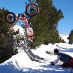 toni_bou_la_tete_a_l_envers_.jpg