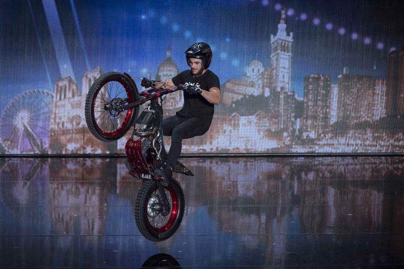 kenny_thomas_trial_la_france_a_un_incroyable_talent_10_2016.jpg