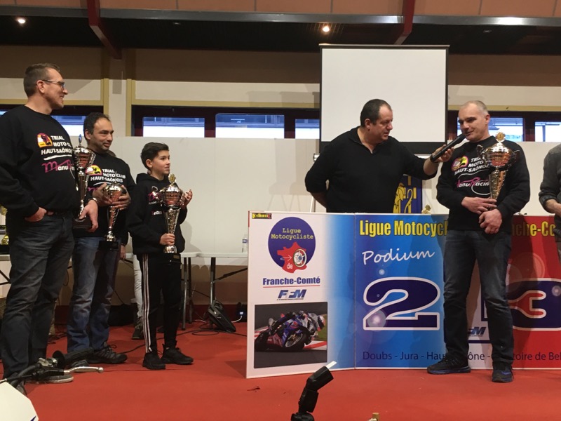 remise_prix_trial_vesoul_2017_pt_thierry_oliv_enzo_manu_speak.jpg